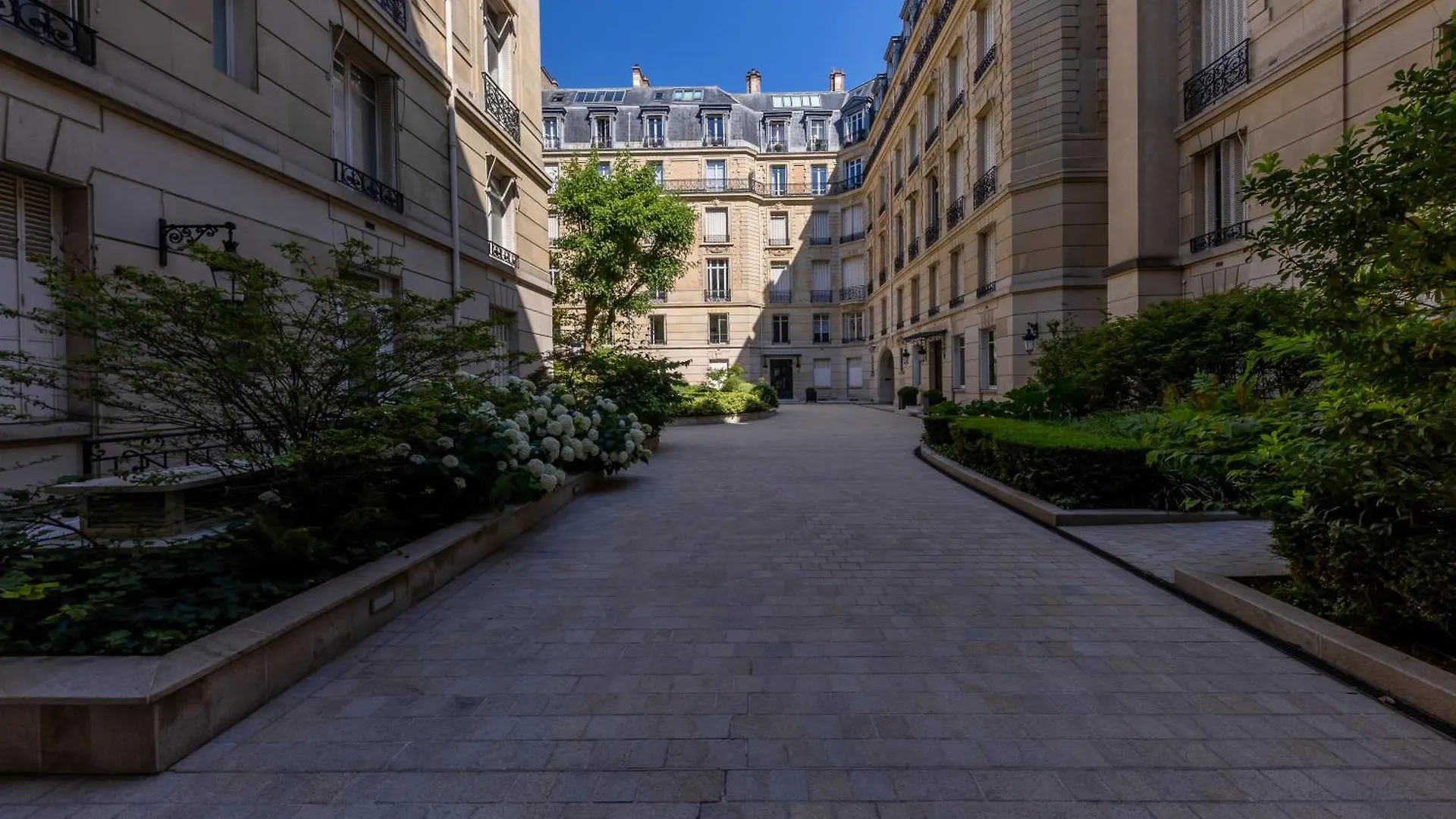Appartement Avenue Montaigne - Paris Champs Elysees