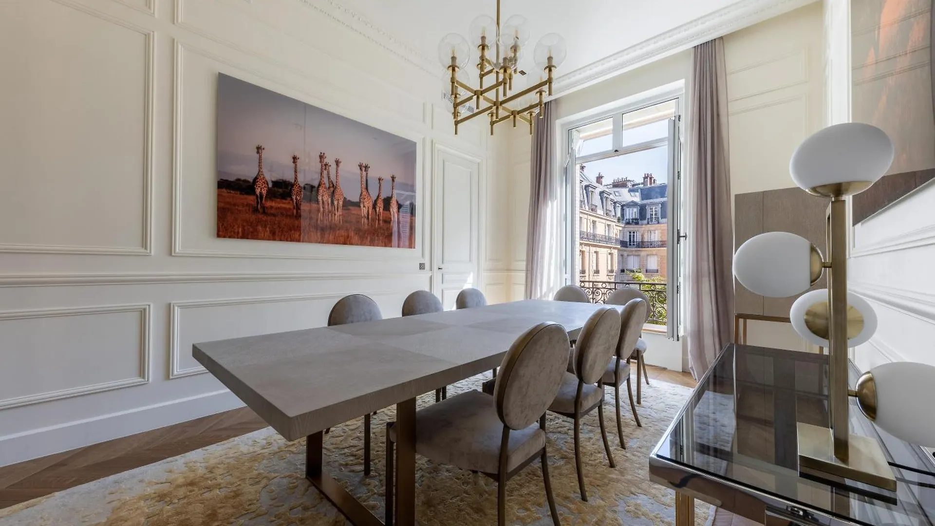 Apartment Appartement Avenue Montaigne - Paris Champs Elysees