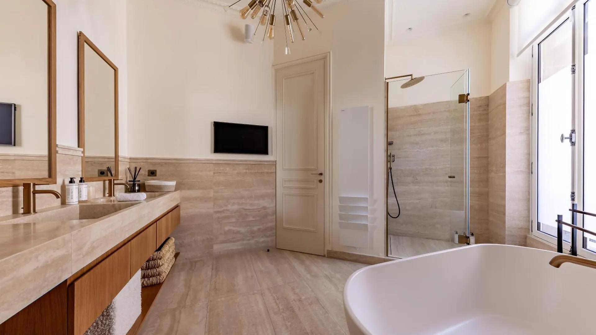 Apartment Appartement Avenue Montaigne - Paris Champs Elysees