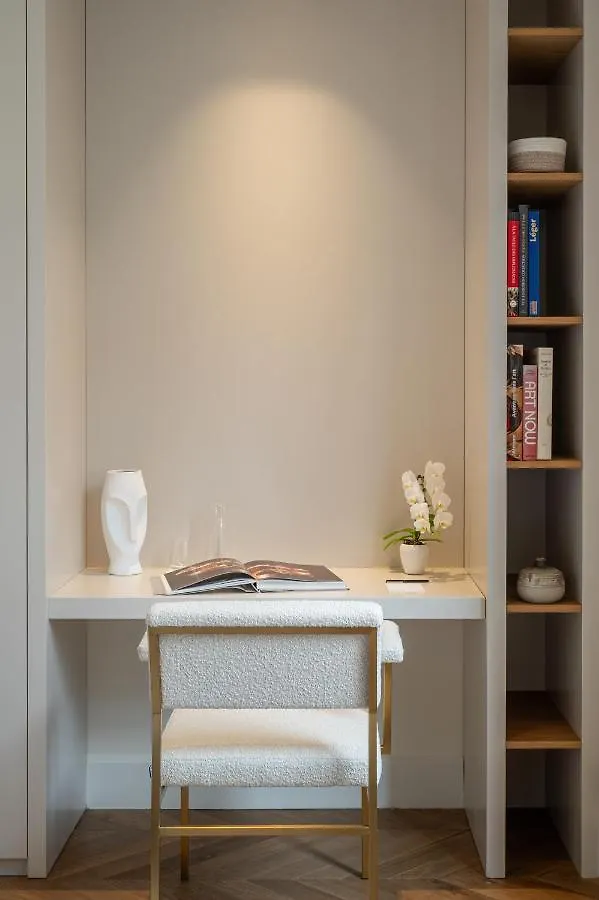 Appartement Avenue Montaigne - Paris Champs Elysees شقة