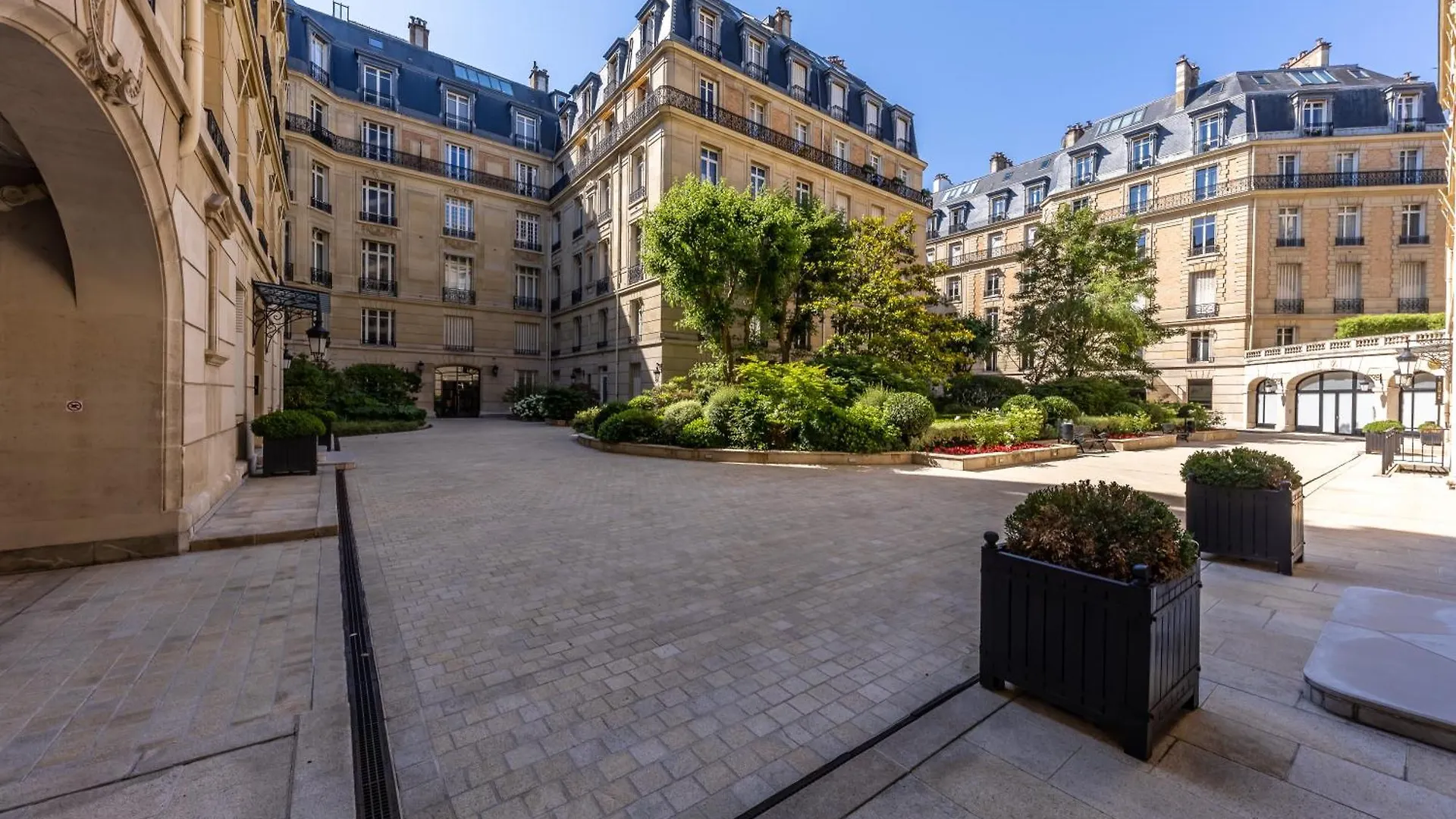 Appartement Avenue Montaigne - Paris Champs Elysees